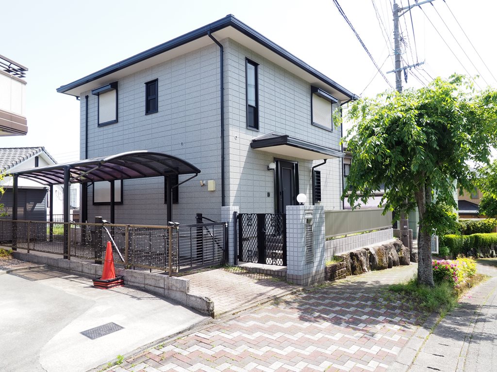三養基郡基山町けやき台一戸建住宅