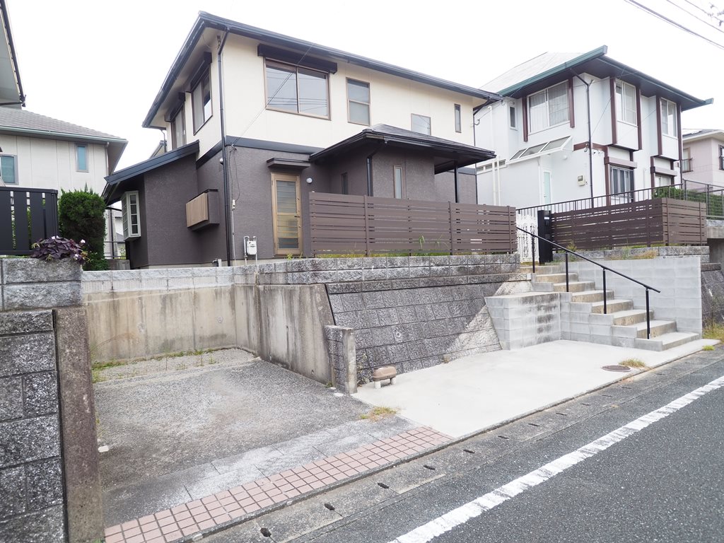 筑紫野市美しが丘南4丁目9-3 一戸建